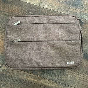 Voova Brown Weave Tablet iPad Zip Pouch